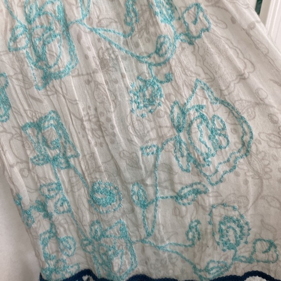 American Eagle White Gray Teal Embroidered Whimsical Wild Flowers Tassels Scarf - Picture 15 of 17